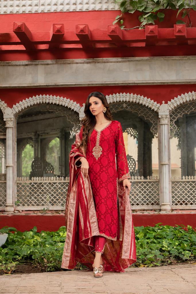 CARMINE SHIRT WITH PANTS & DUPATTA AA-1004