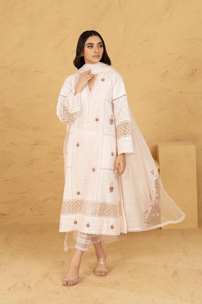 AYRA SHIRT WITH PANTS & DUPATTA AA-06302