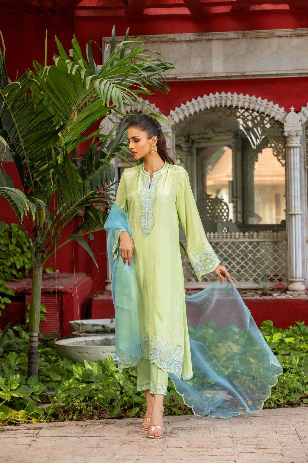 ZIRWA SHIRT WITH PANTS & DUPATTA AA-1047