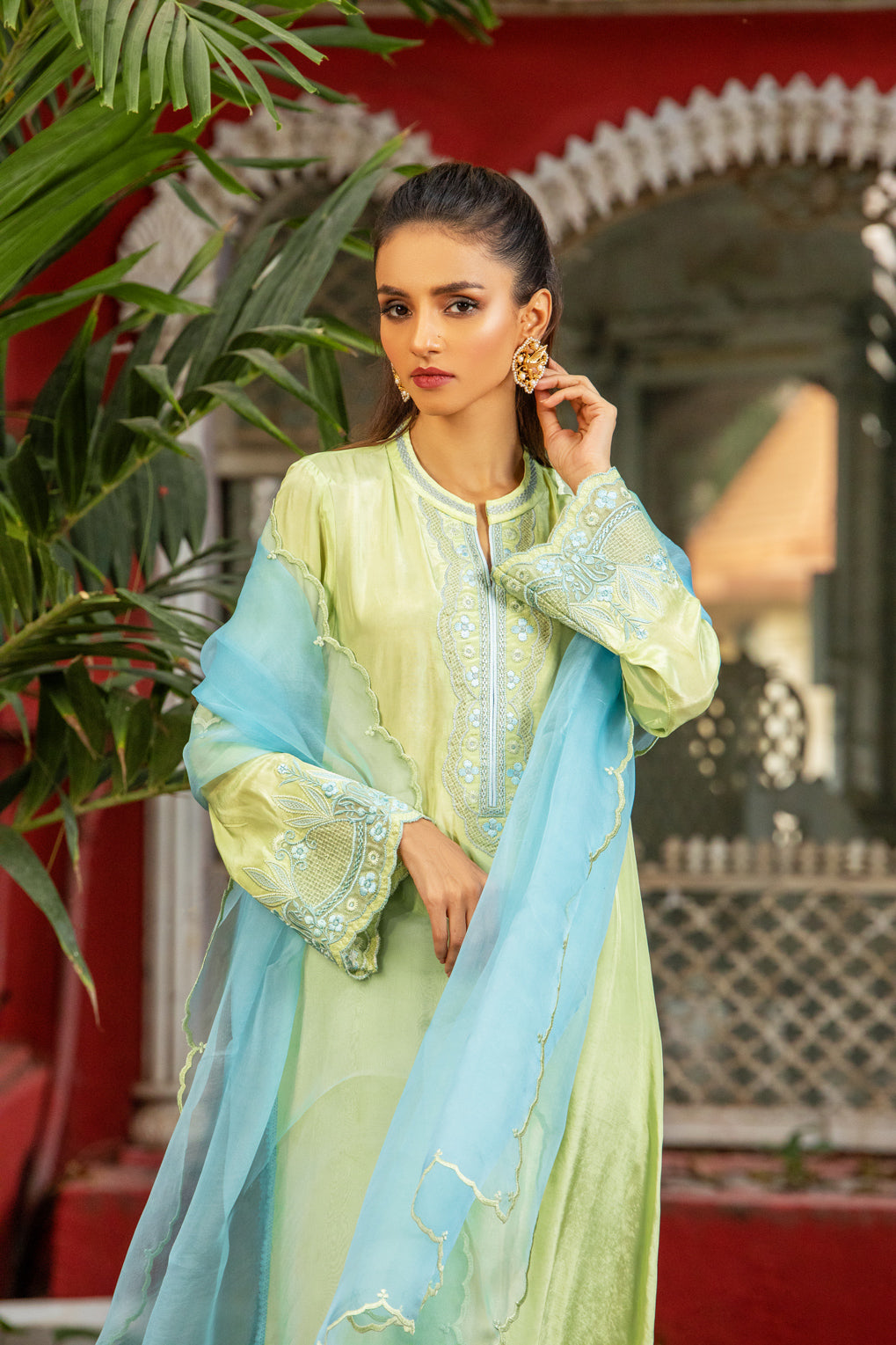 ZIRWA SHIRT WITH PANTS & DUPATTA AA-1047